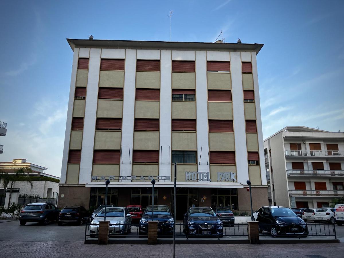 Park Hotel Mar Grande 塔兰托 外观 照片