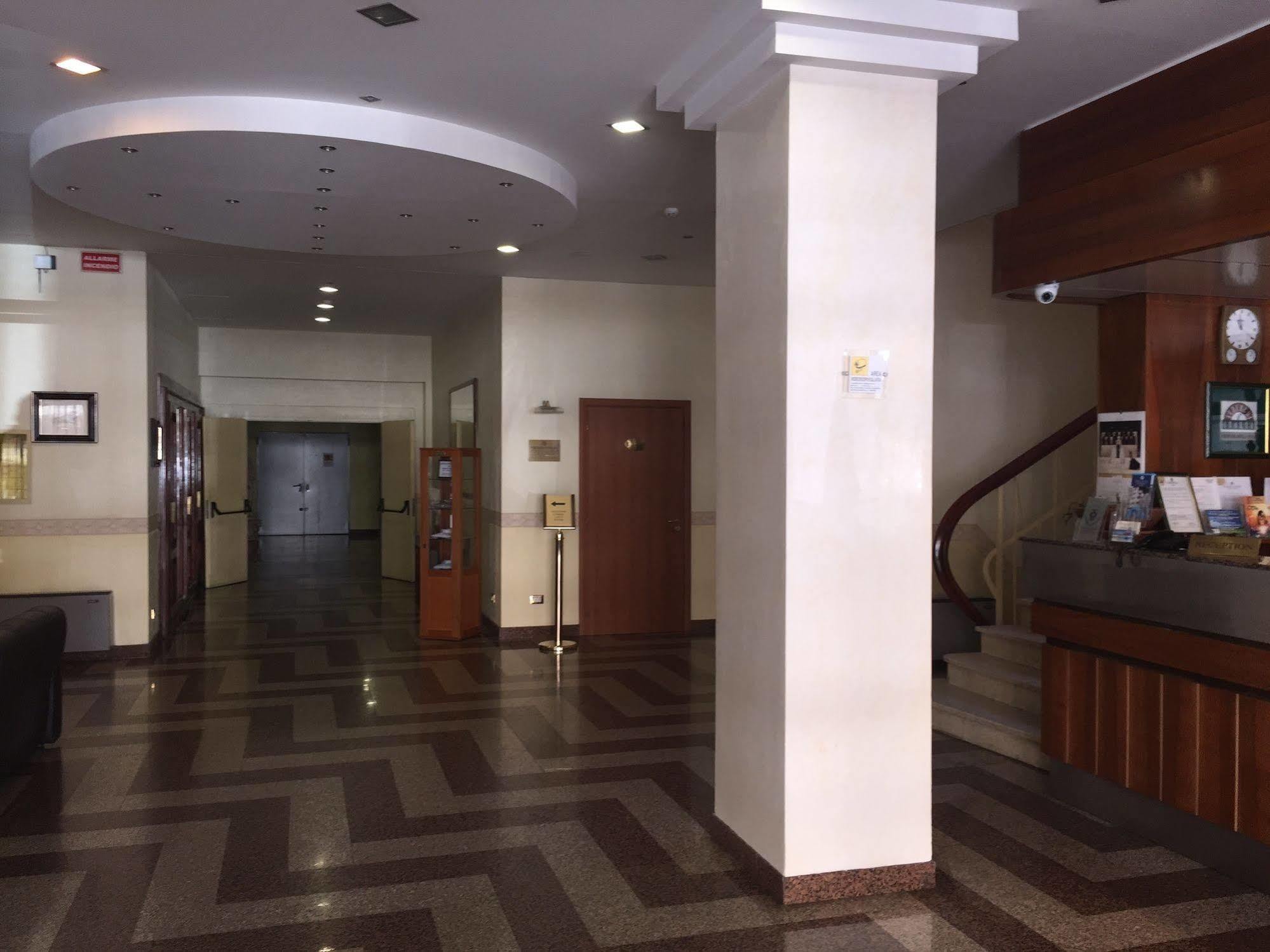 Park Hotel Mar Grande 塔兰托 外观 照片