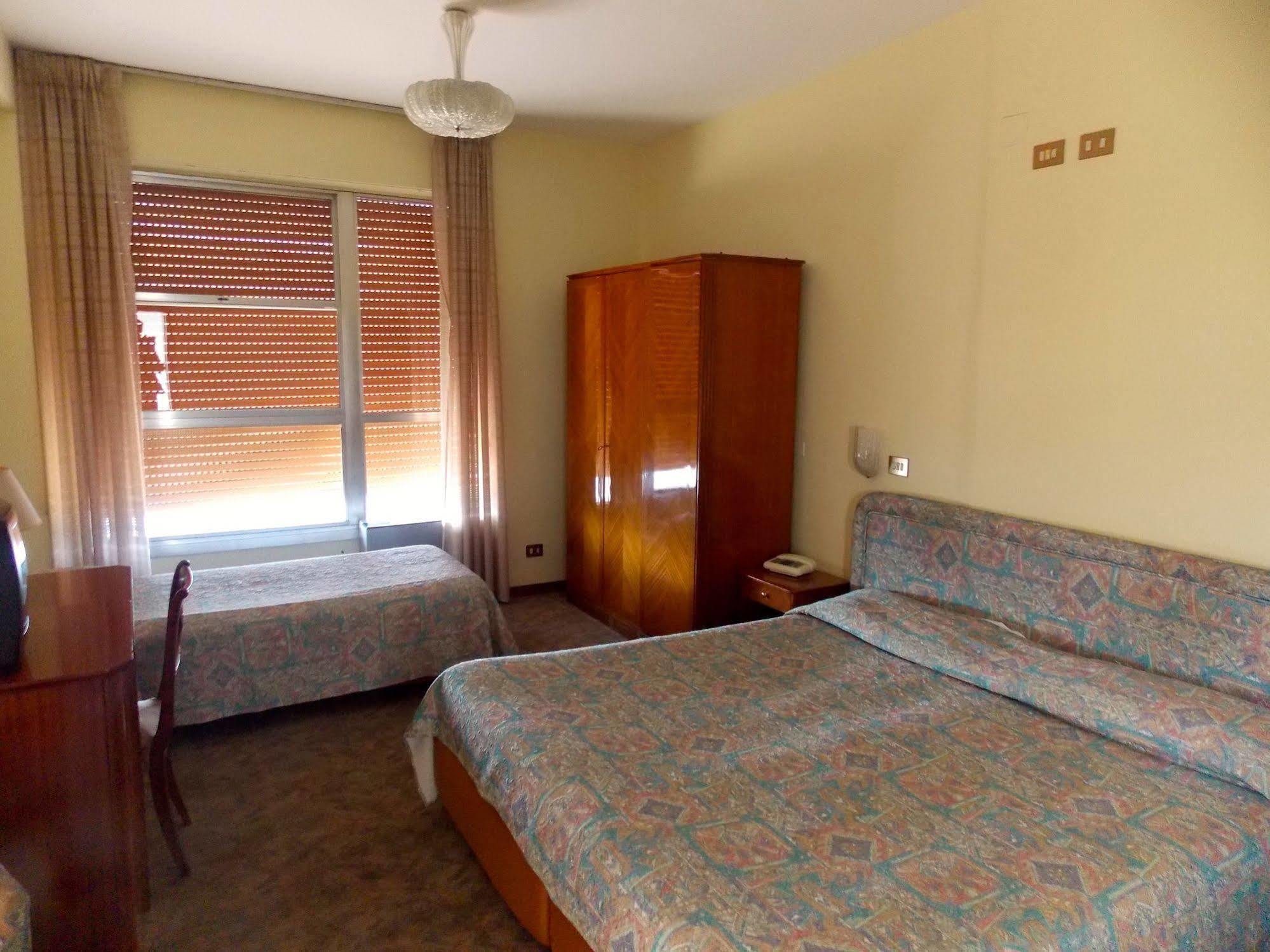 Park Hotel Mar Grande 塔兰托 外观 照片