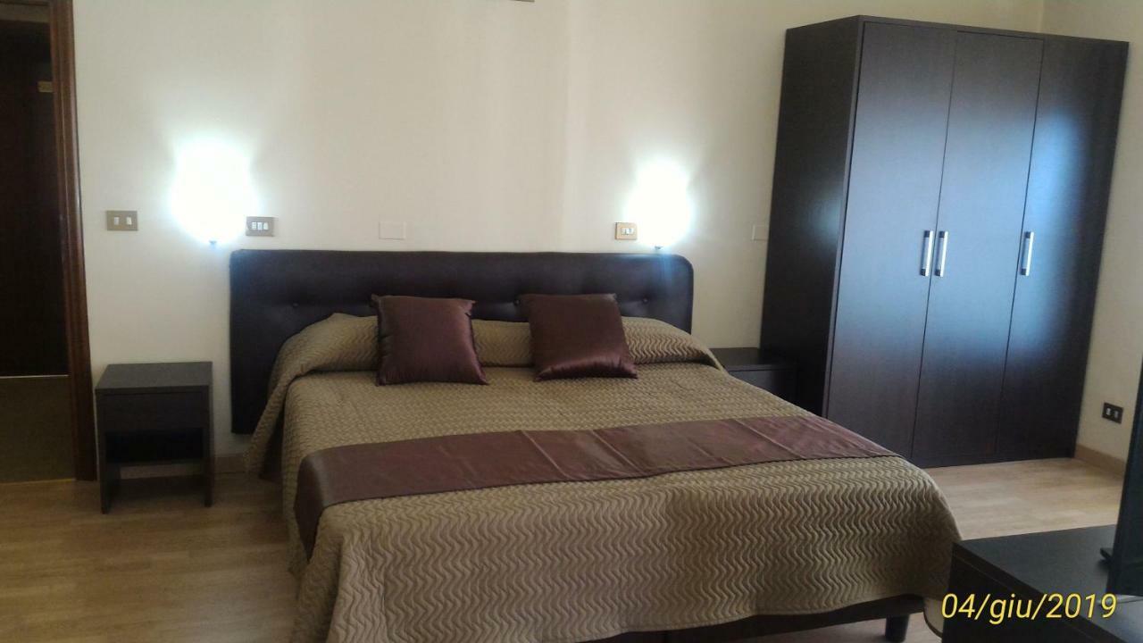 Park Hotel Mar Grande 塔兰托 外观 照片